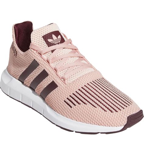 adidas swift run sneakers